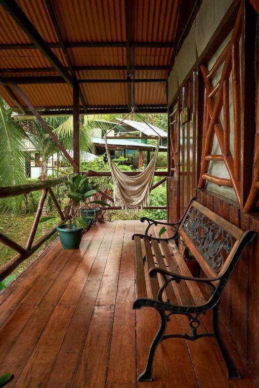Sukia Hostel Drake Bay Exterior photo